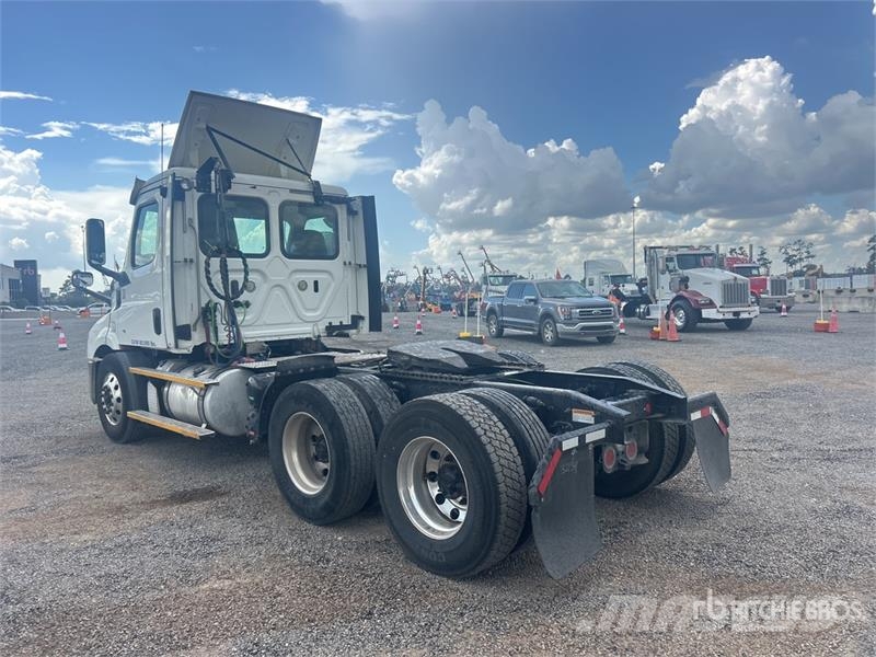 Freightliner Cascadia 116 Vlačilci