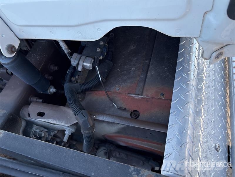 Freightliner Cascadia 113 Camiones portacoches