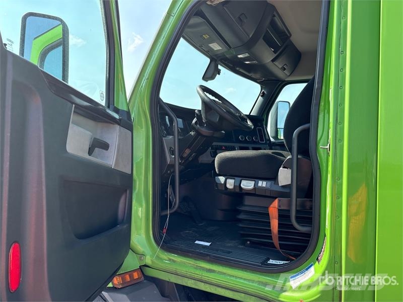Freightliner Cascadia 116 曳引機組件