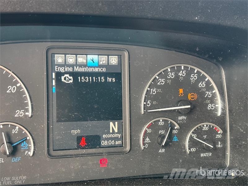 Freightliner Cascadia T/A Sleeper Truck Tractor 6x4 T/A Sleeper Tractor Units