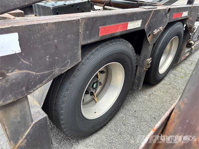 Freightliner Cascadia 113 4x2 Car Carrier Truck Vehicle transporters