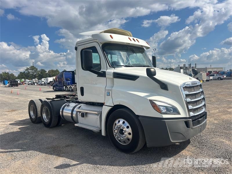 Freightliner Cascadia 126 Dragbilar