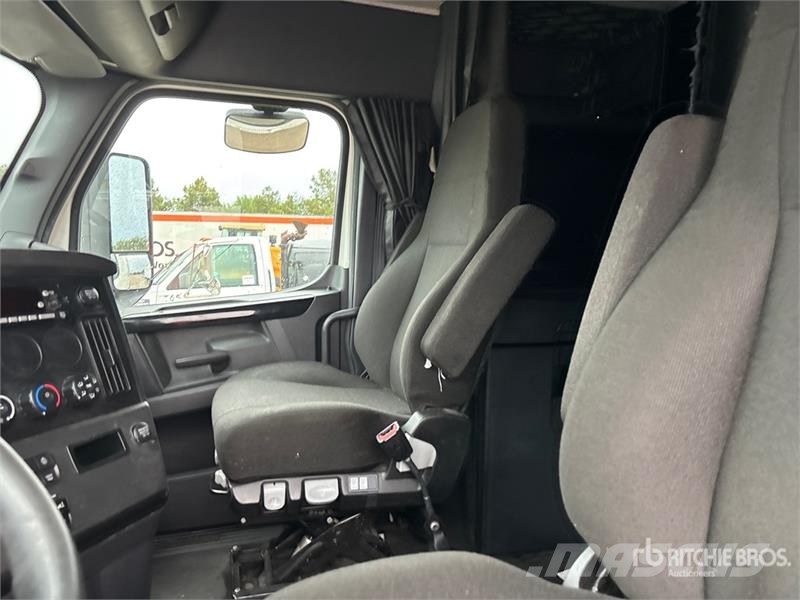 Freightliner Cascadia 126 Vlačilci