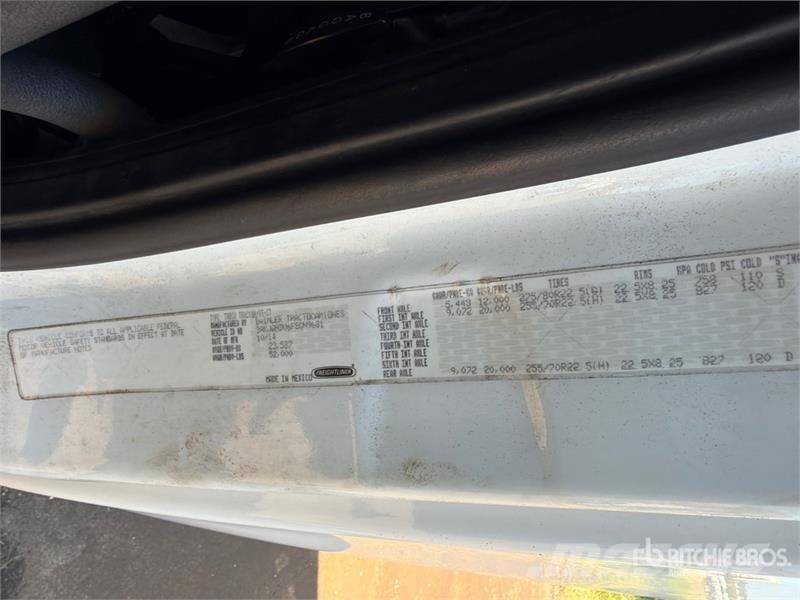 Freightliner Cascadia 113 6x4 Sleeper Car Carrier Truck Camiones portacoches