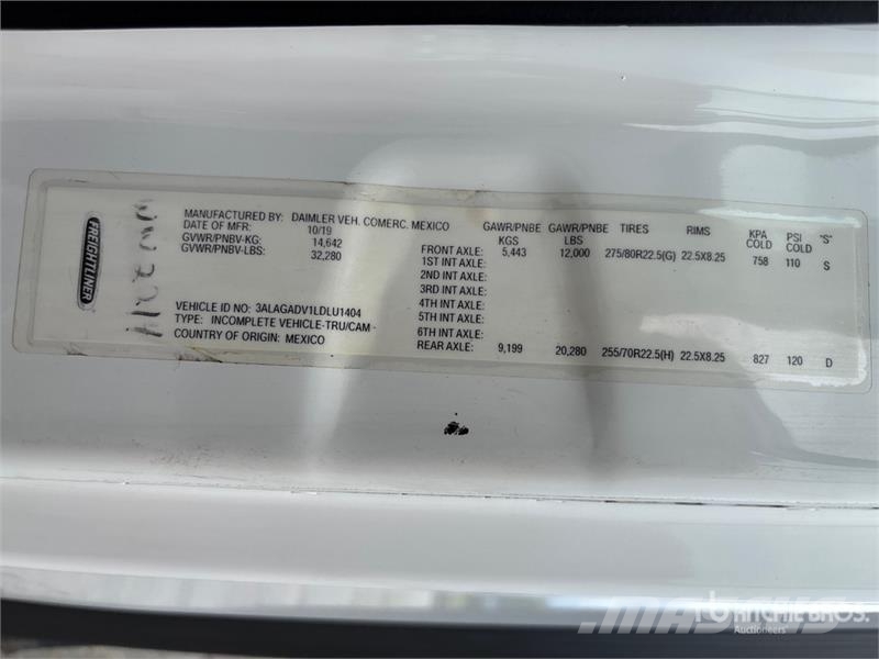 Freightliner Cascadia 113 4x2 Car Carrier Truck Vehicle transporters