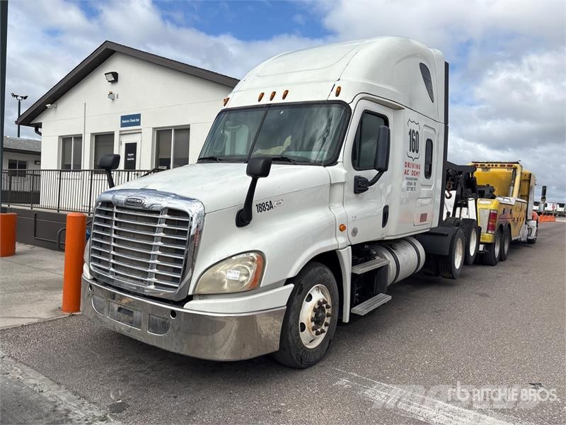 Freightliner Cascadia 125 T/A Sleeper Truck Tractor Sattelzugmaschinen