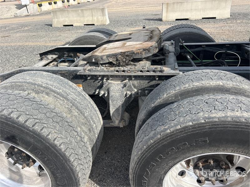 Freightliner Cascadia 125 6x4 T/A Sleeper Truck Tractor Седельные тягачи