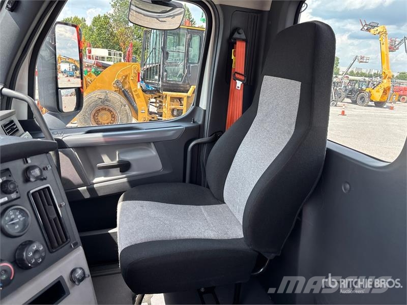 Freightliner Cascadia 116 Cavalos mecânicos