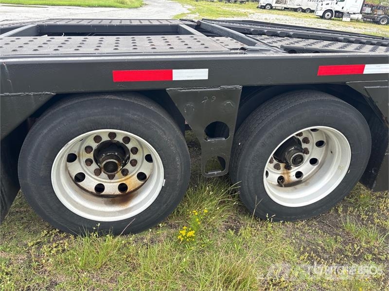 Freightliner Cascadia 113 Camiones portavehículos