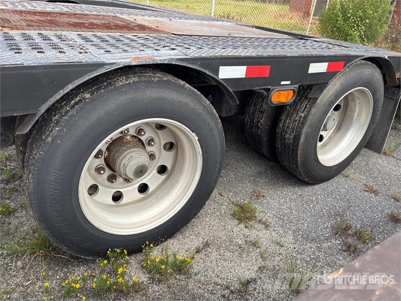 Freightliner Cascadia 116 6x4 Sleeper Car Carrier Truck Biltransportbilar
