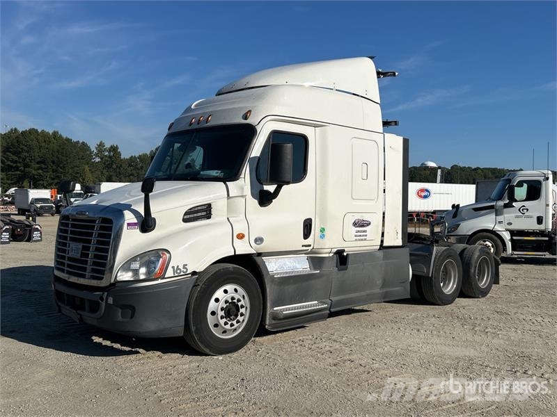 Freightliner Cascadia 113 Sattelzugmaschinen