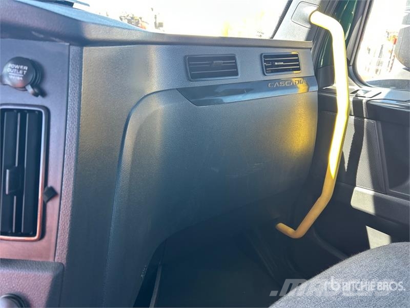 Freightliner Cascadia 126 Τράκτορες