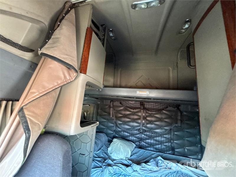 Freightliner Cascadia 125 Truck Tractor Units