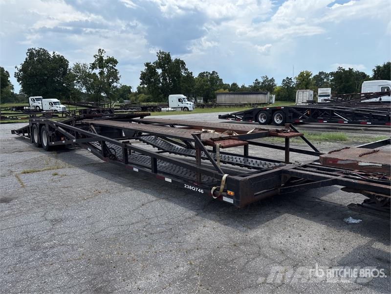 Freightliner Cascadia 113 Camiones portavehículos