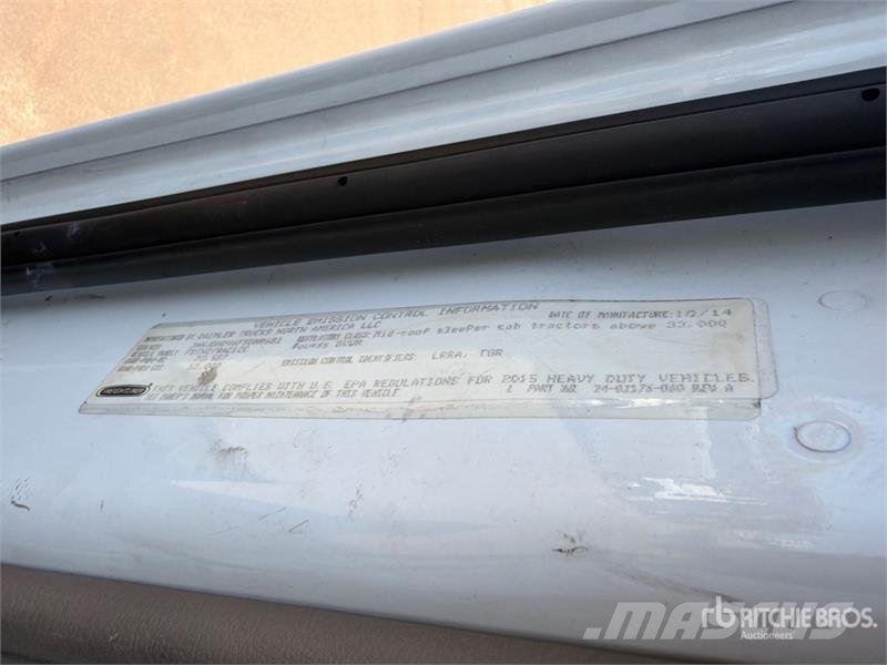 Freightliner Cascadia 113 6x4 Sleeper Car Carrier Truck Camiones portacoches