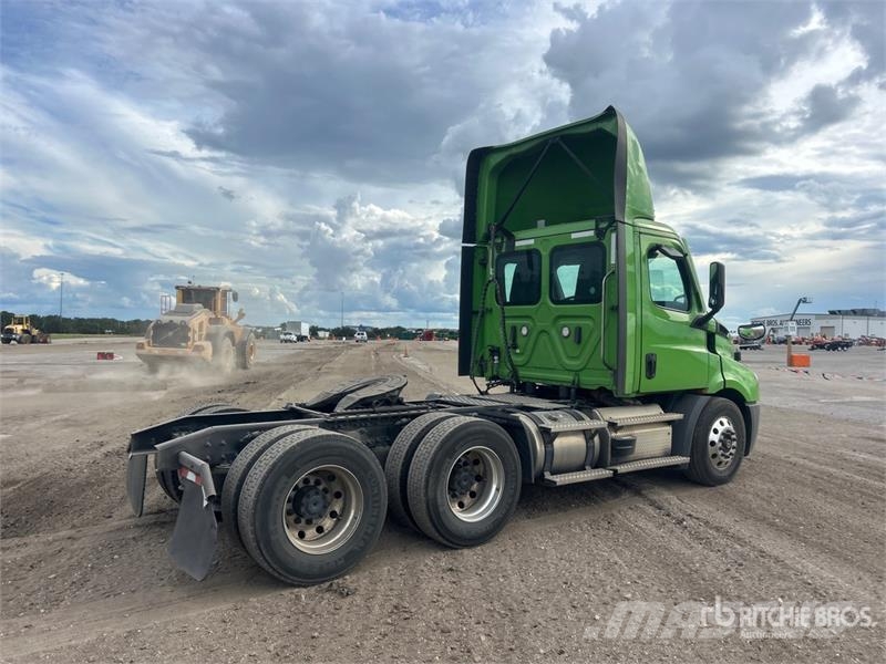 Freightliner Cascadia 116 Vilcēji
