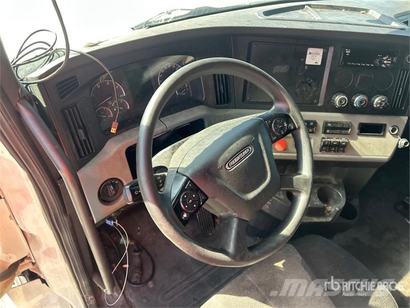 Freightliner Cascadia 126 Влекачи