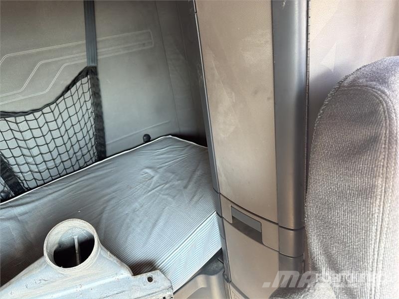 Freightliner Cascadia 125 Тягачі