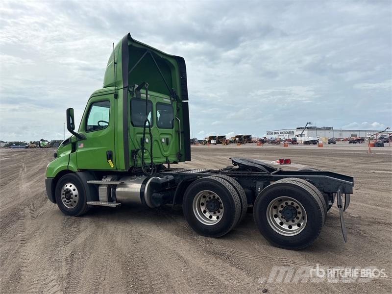 Freightliner Cascadia 116 Vlačilci