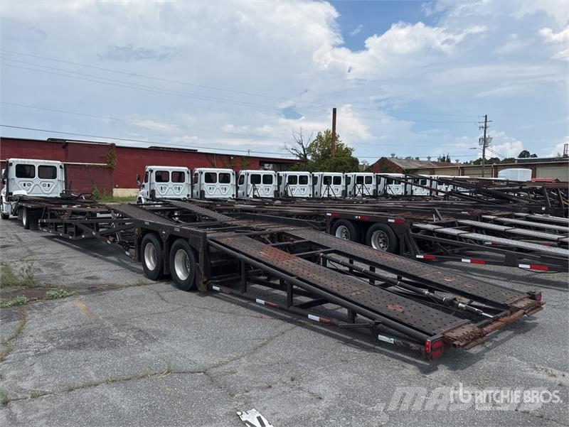 Freightliner Cascadia 113 Camiones portavehículos
