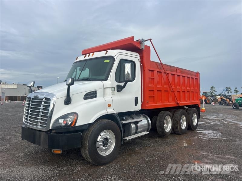 Freightliner Cascadia 113 Грузовики-Самосвалы