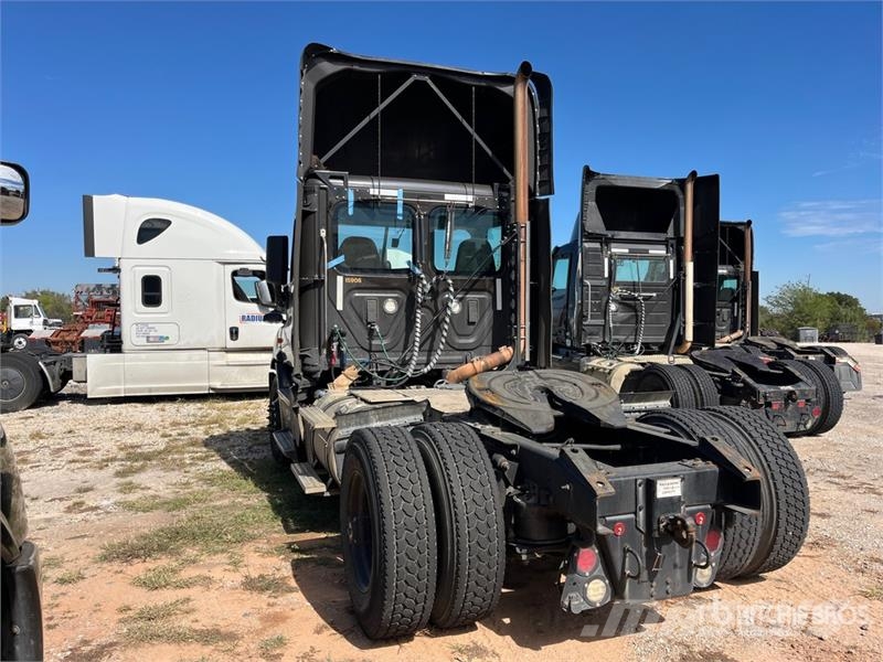 Freightliner Cascadia 113 Седельные тягачи