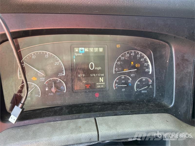 Freightliner Cascadia 126 Влекачи