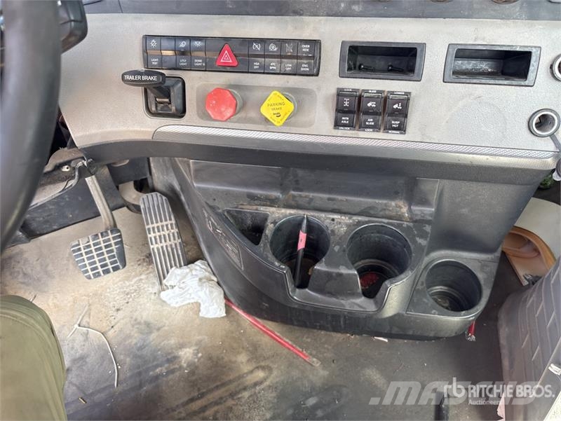 Freightliner Cascadia 116 Tractor Units