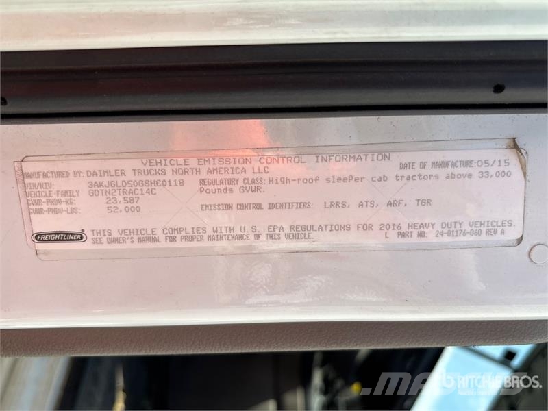 Freightliner Cascadia 125 6x4 T/A Sleeper Truck Tractor Naudoti vilkikai
