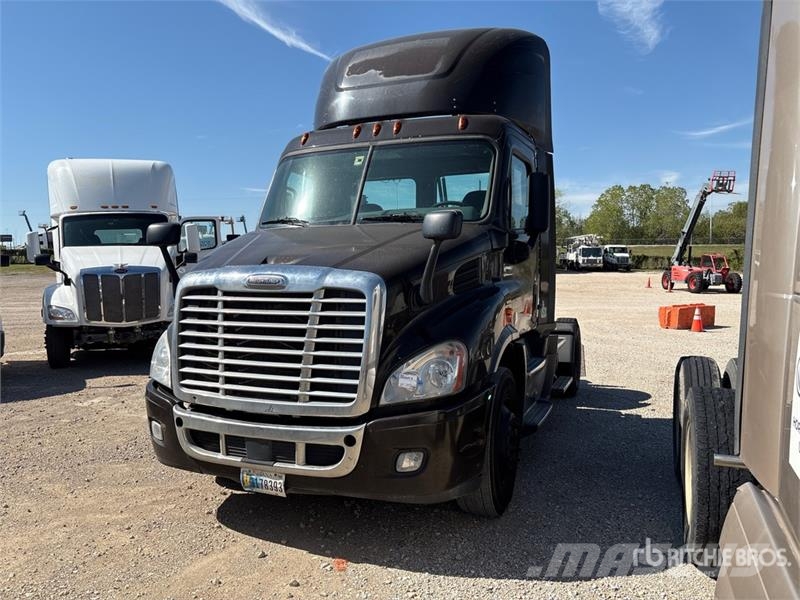 Freightliner Cascadia 113 Седельные тягачи