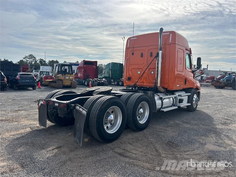 Freightliner Cascadia 116 曳引機組件