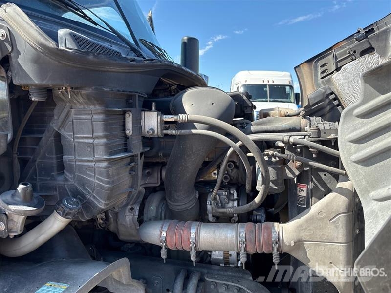 Freightliner Cascadia 113 Седельные тягачи