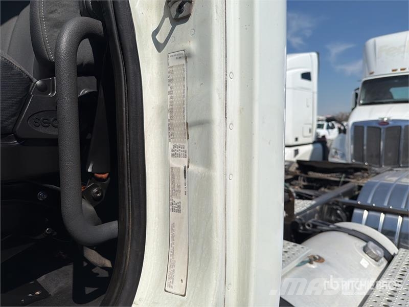 Freightliner Cascadia 125 Седельные тягачи