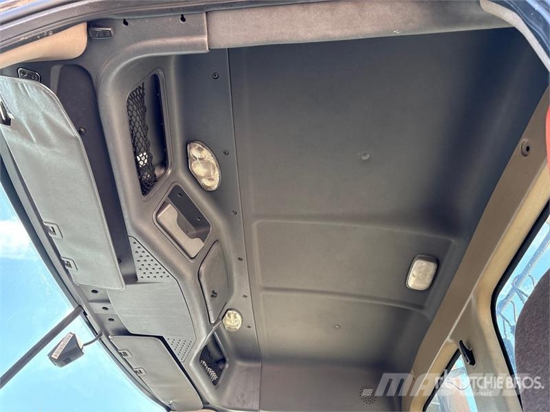 Freightliner Cascadia 113 Седельные тягачи