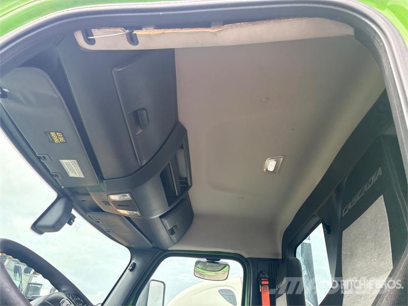 Freightliner Cascadia 116 Vlačilci