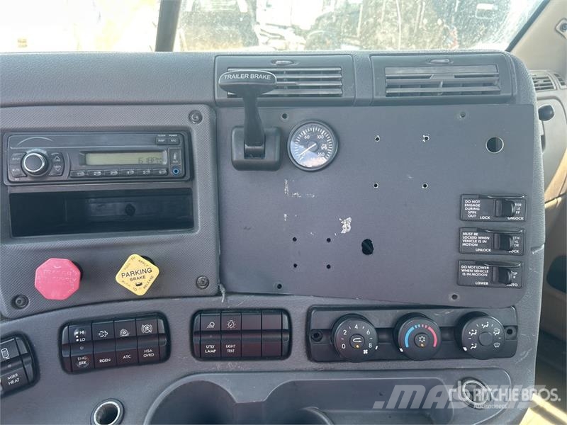Freightliner Cascadia 125 Седельные тягачи