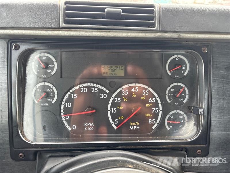 Freightliner Columbia 112 Nyergesvontatók