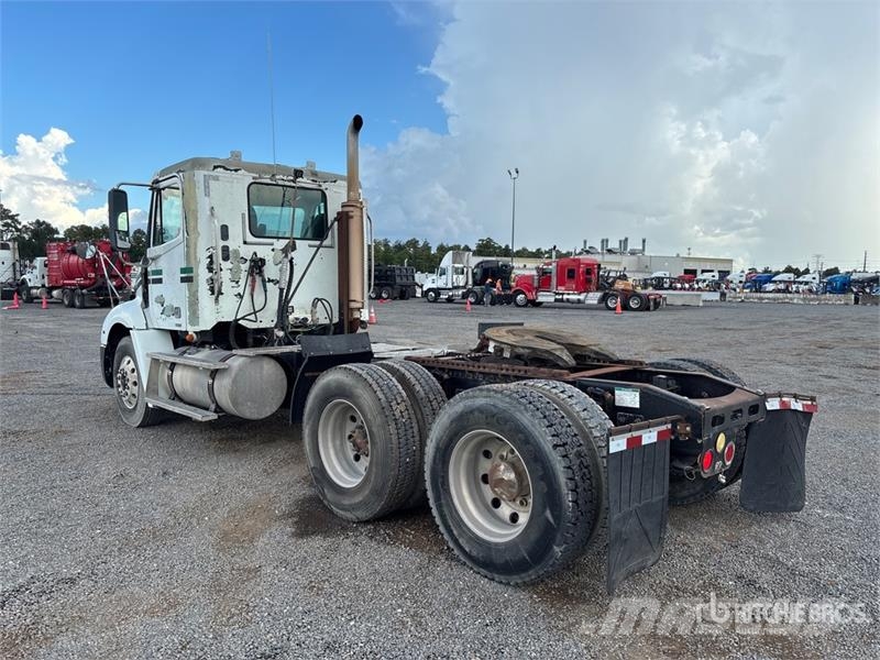 Freightliner Columbia 112 Sattelzugmaschinen