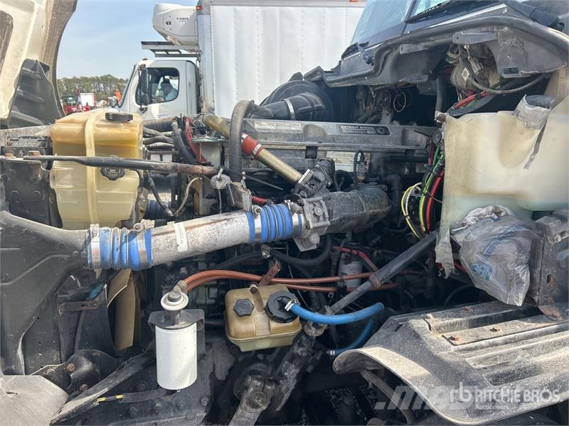 Freightliner Columbia 120 6x4 T/A Sleeper Truck Tractor Tracteur routier