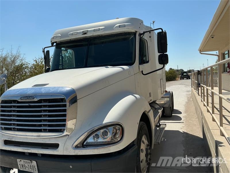 Freightliner Columbia 112 Naudoti vilkikai
