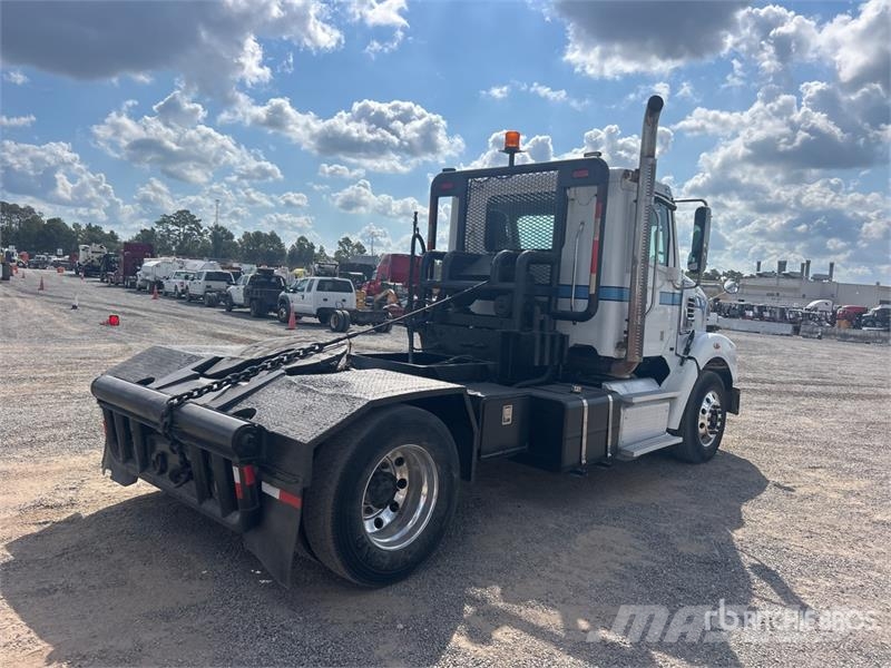 Freightliner Coronado 4x2 Winch Truck Bergungsfahrzeuge