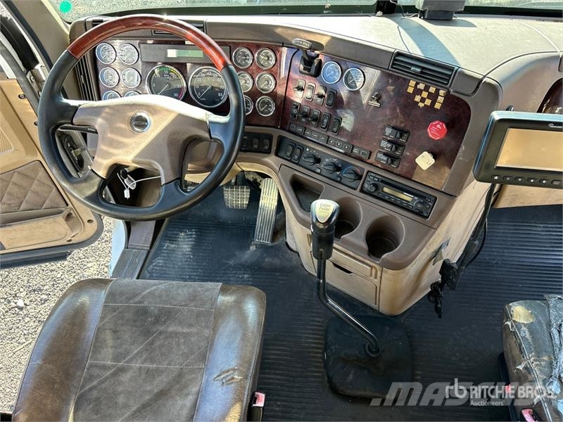 Freightliner Coronado 122SD Cavalos mecânicos