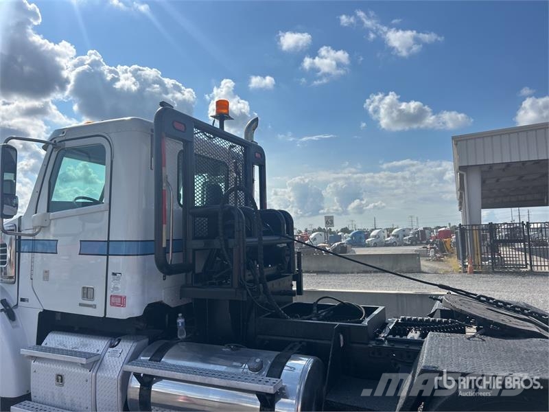 Freightliner Coronado 4x2 Winch Truck Bergungsfahrzeuge