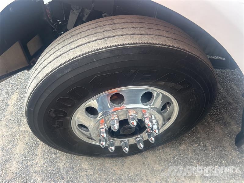 Freightliner Coronado 122SD 6x4 Winch Truck 救援车