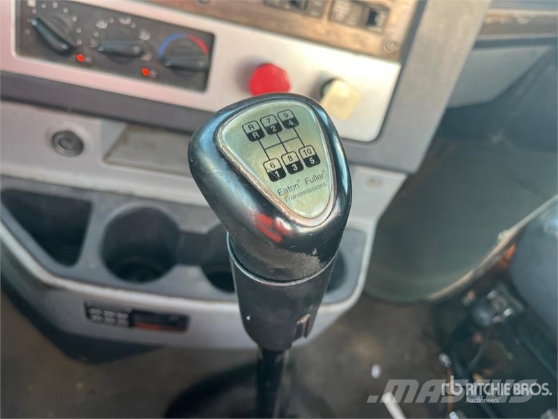 Freightliner Coronado SD 6x4 T/A Day Cab Truck Tractor Tractores (camiões)