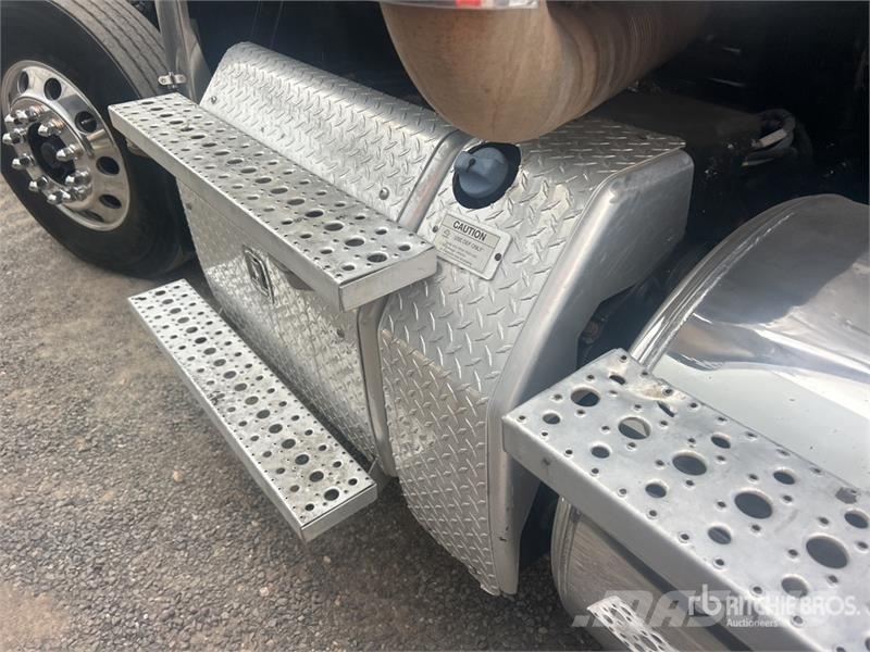 Freightliner Coronado 122SD 6x4 Winch Truck 救援车