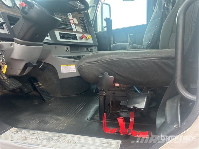 Freightliner Coronado 122SD 6x4 Winch Truck 救援车