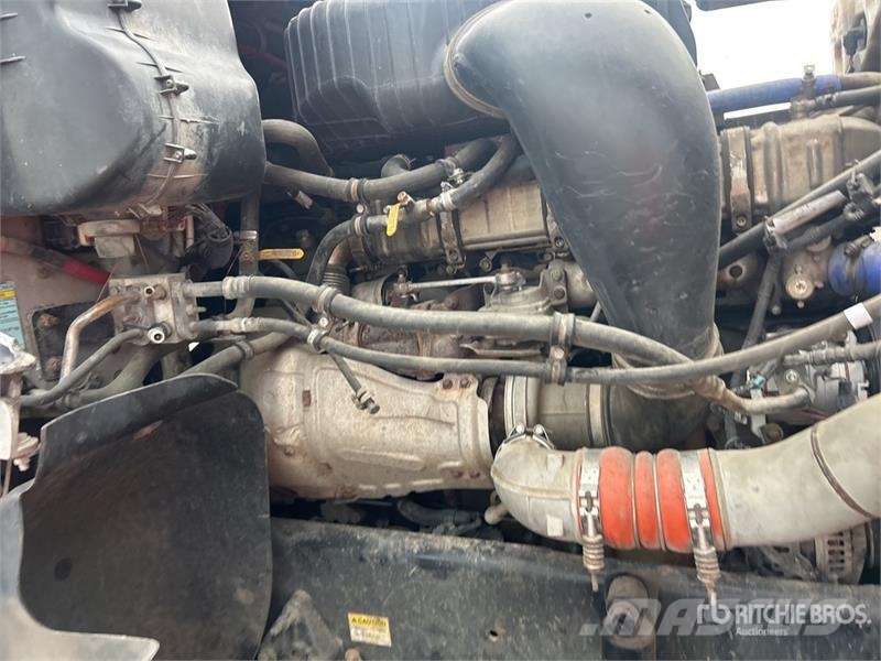Freightliner Coronado 122SD Тягачі