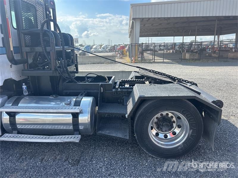 Freightliner Coronado 4x2 Winch Truck Bergungsfahrzeuge