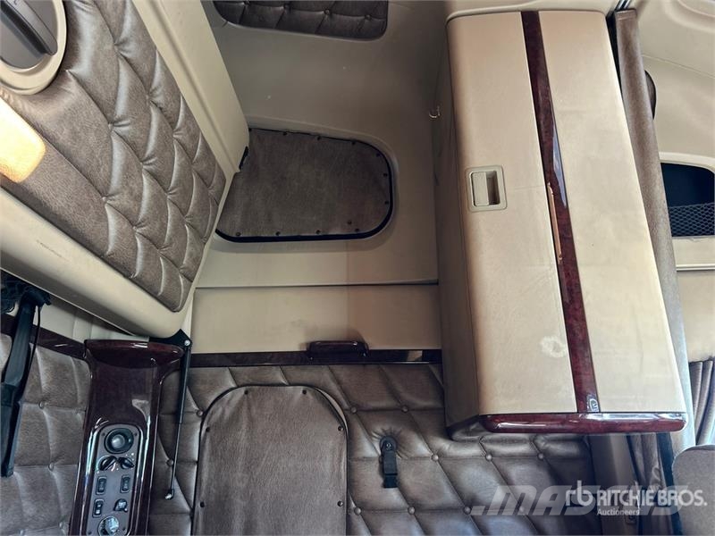 Freightliner Coronado 122SD Cavalos mecânicos